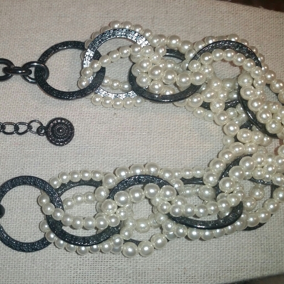 R. J. Graziano, Textured Gun Metal, Faux Pearl Nec - Picture 5 of 8